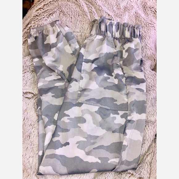 aerie Pants - Camo Joggers